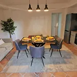 Domus Dea Apartamento *
