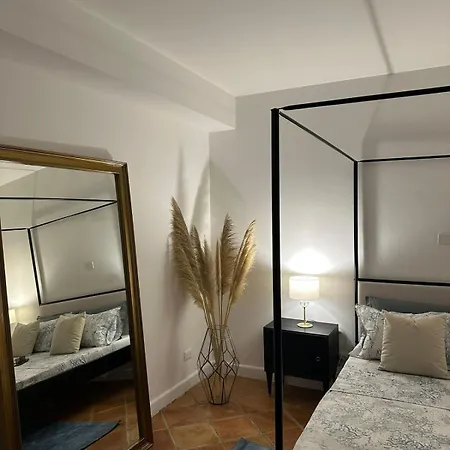 Domus Dea