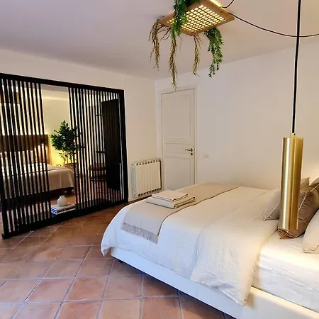 Domus Dea