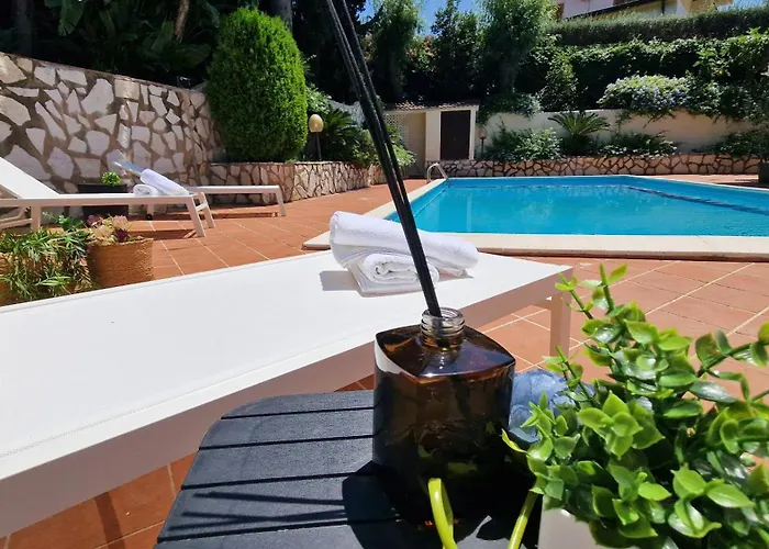 Domus Dea Apartman *