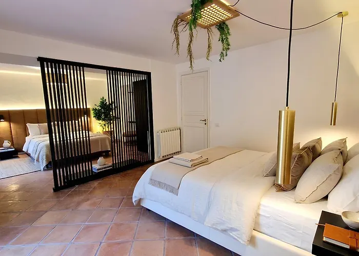 Domus Dea